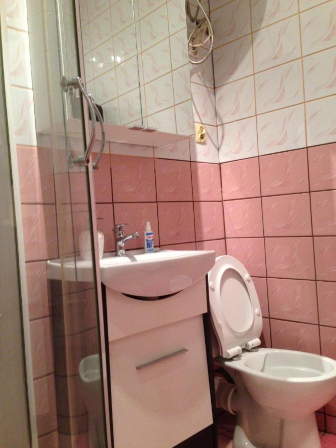 Pokój w prywatnym mieszkaniu Centrum Wrocławia Exterior foto