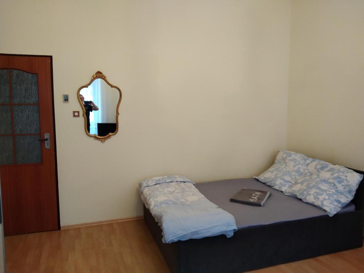 Pokój w prywatnym mieszkaniu Centrum Wrocławia Exterior foto